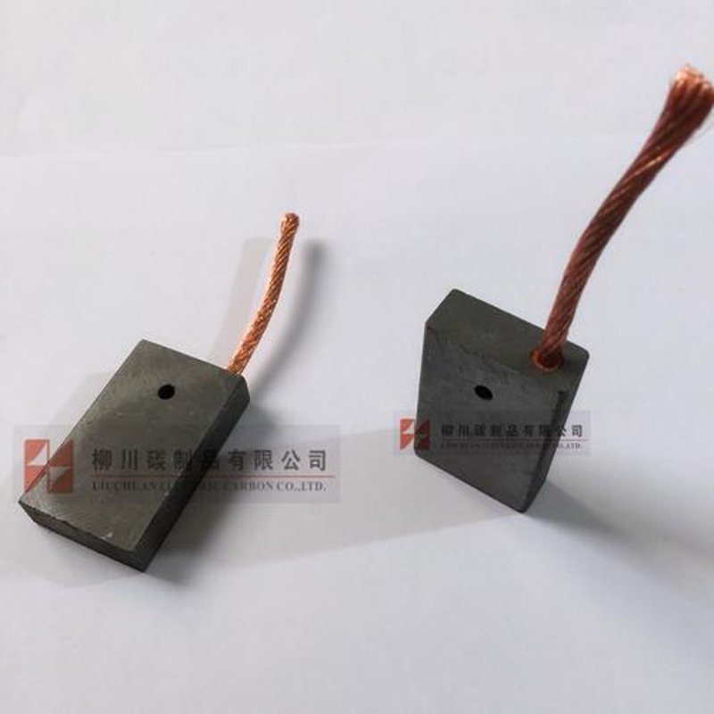 集电环碳刷：电气设备中的润滑剂